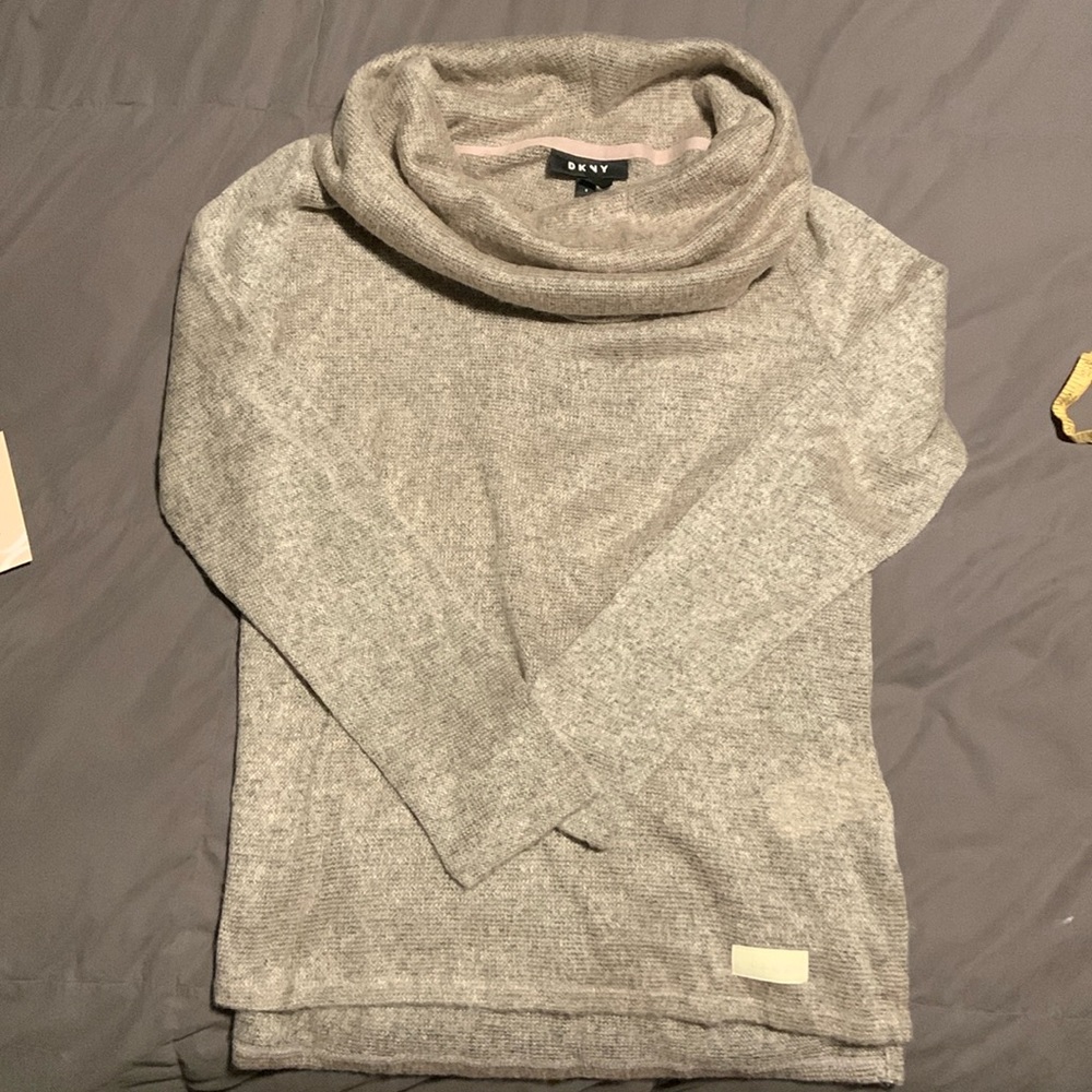Super soft DKNY turtle neck sweater